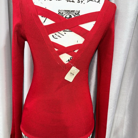 Women's Red Sweater - Picture 3 of 8